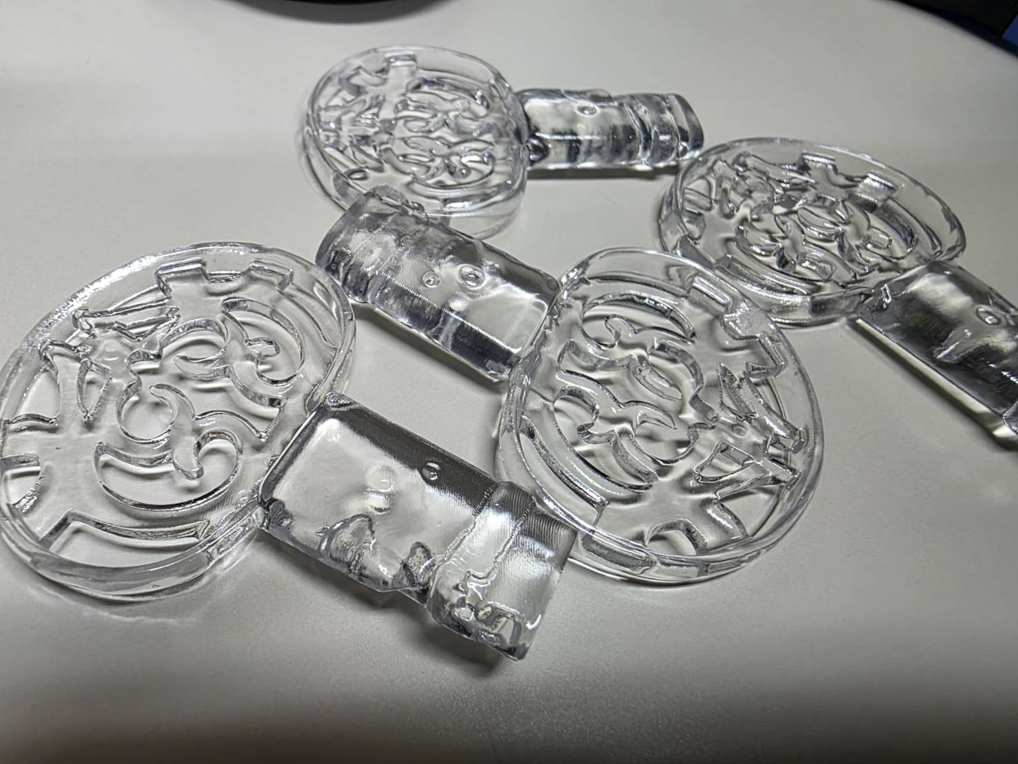 岡山県真庭市・大谷1号墳出土 双竜環頭太刀柄頭ミニクリアレプリカ 商品化準備のお知らせ